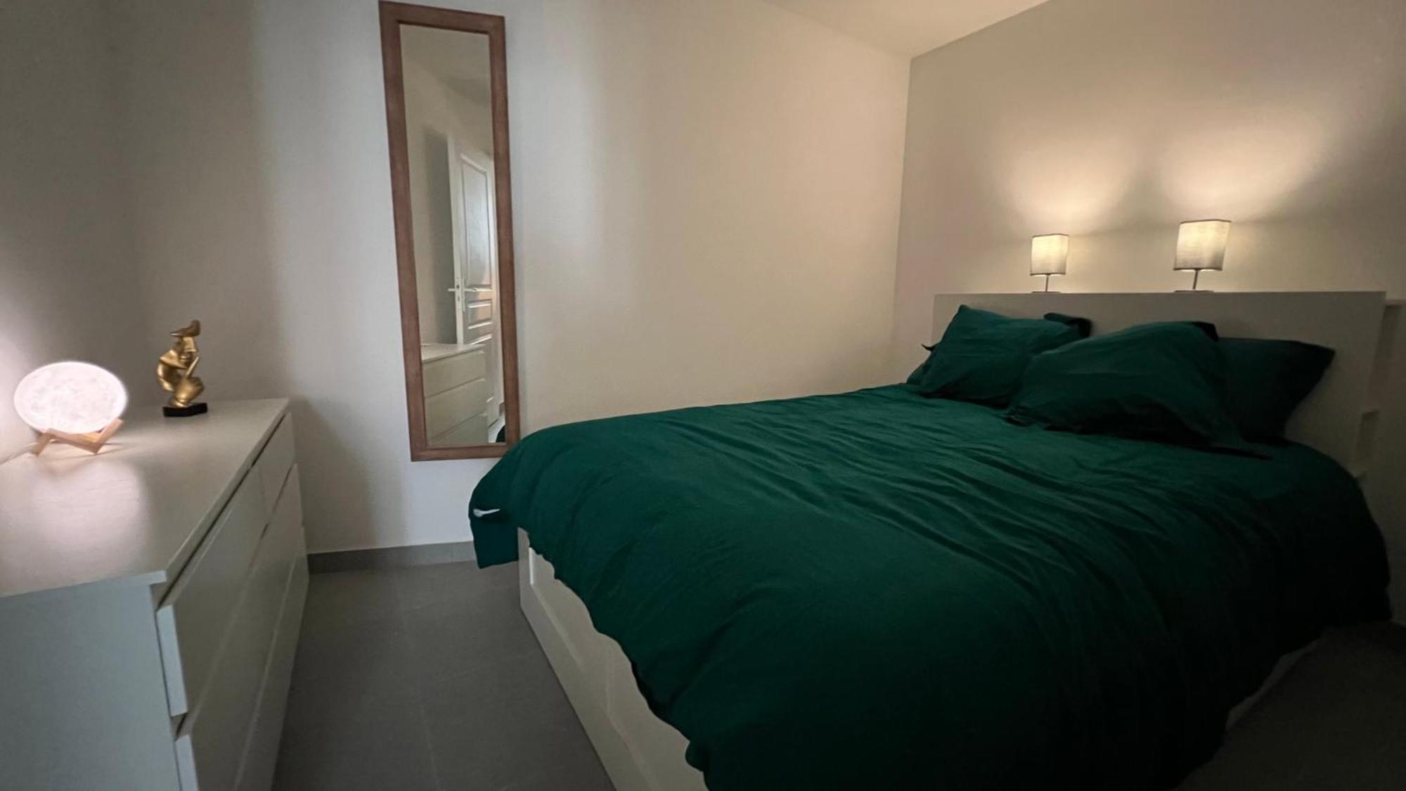 Fenix Appartement T2 40 M2 Cosy Rdc Plein Centre Ville Pierrelatte Exterior foto